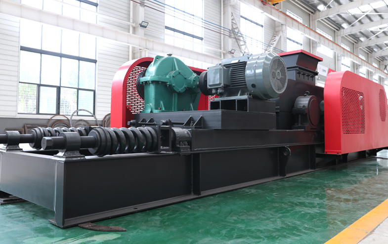 強(qiáng)力輥式破碎機(jī)